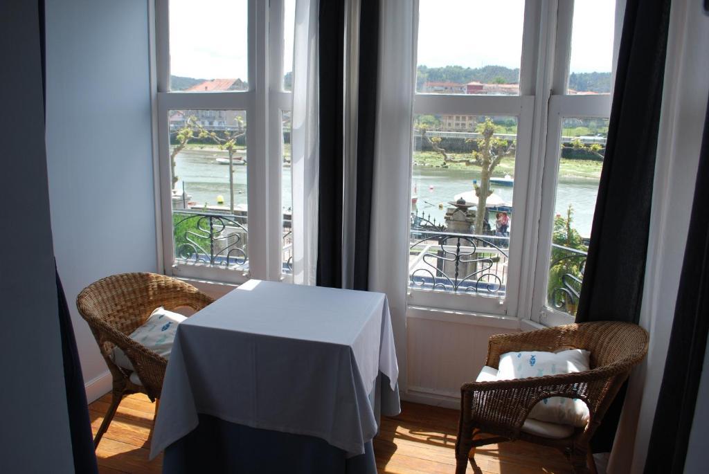 Casa De Marinos Uribekosta Hotel Пленсия Стая снимка